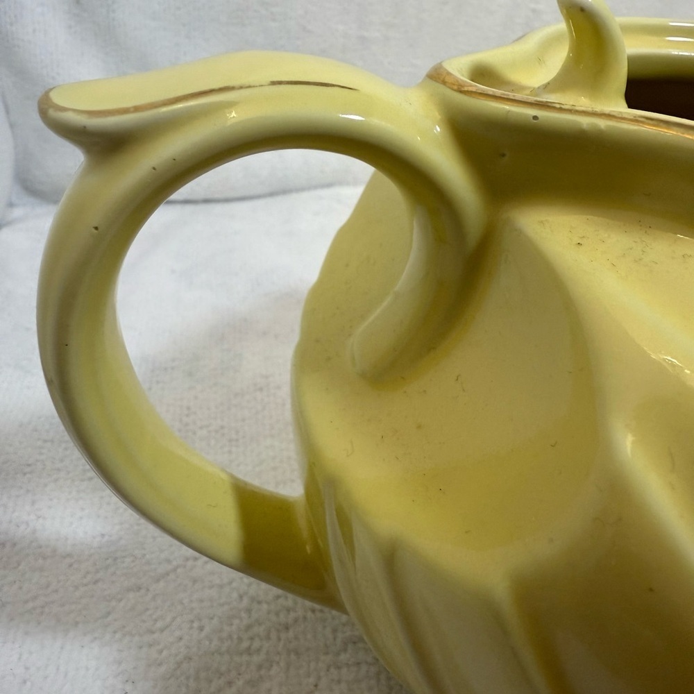 1930s Hall Canary Yellow Teapot Art Deco Hook In Lid, Tea Lover USA 0799 - Picture 7 of 9